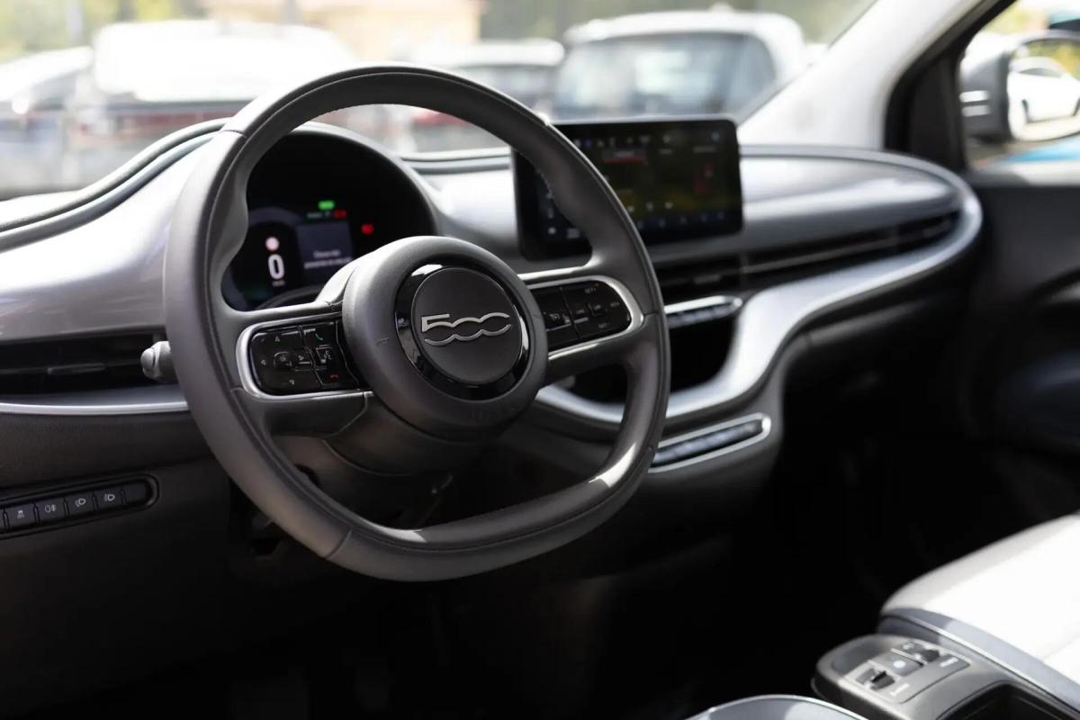 fiat-500e-2022-eletrico-0cc