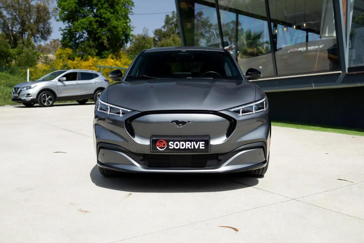 ford-mustang-mach-e-2021-eletrico-0cc