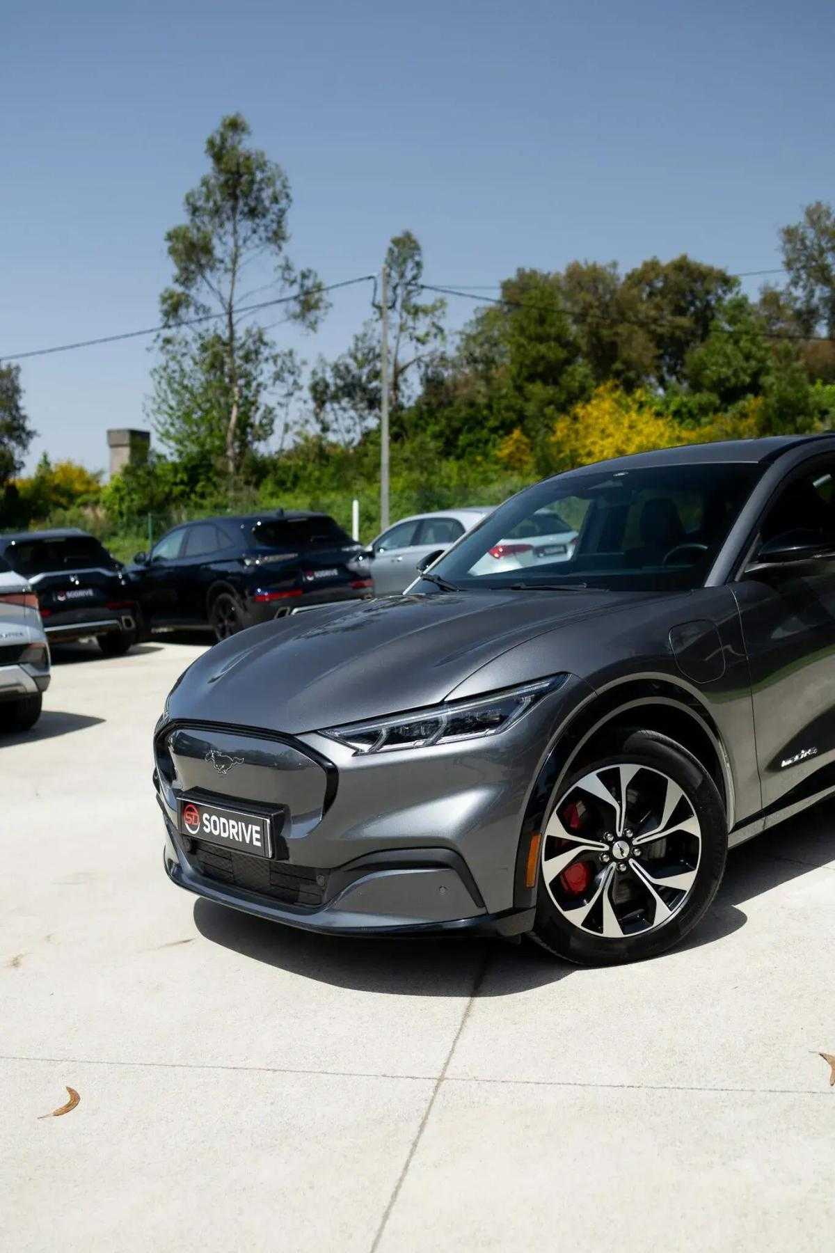 ford-mustang-mach-e-2021-eletrico-0cc