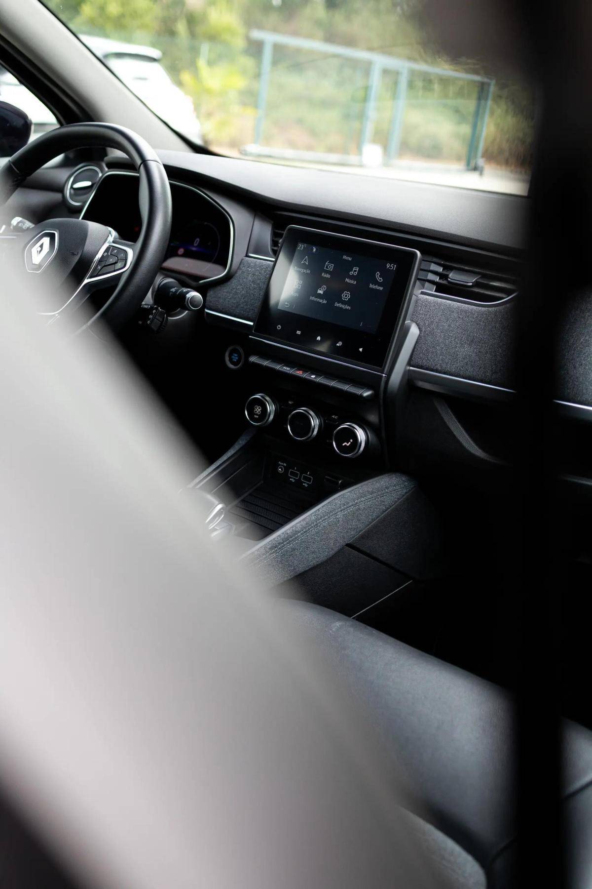 renault-zoe-2020-eletrico-0cc