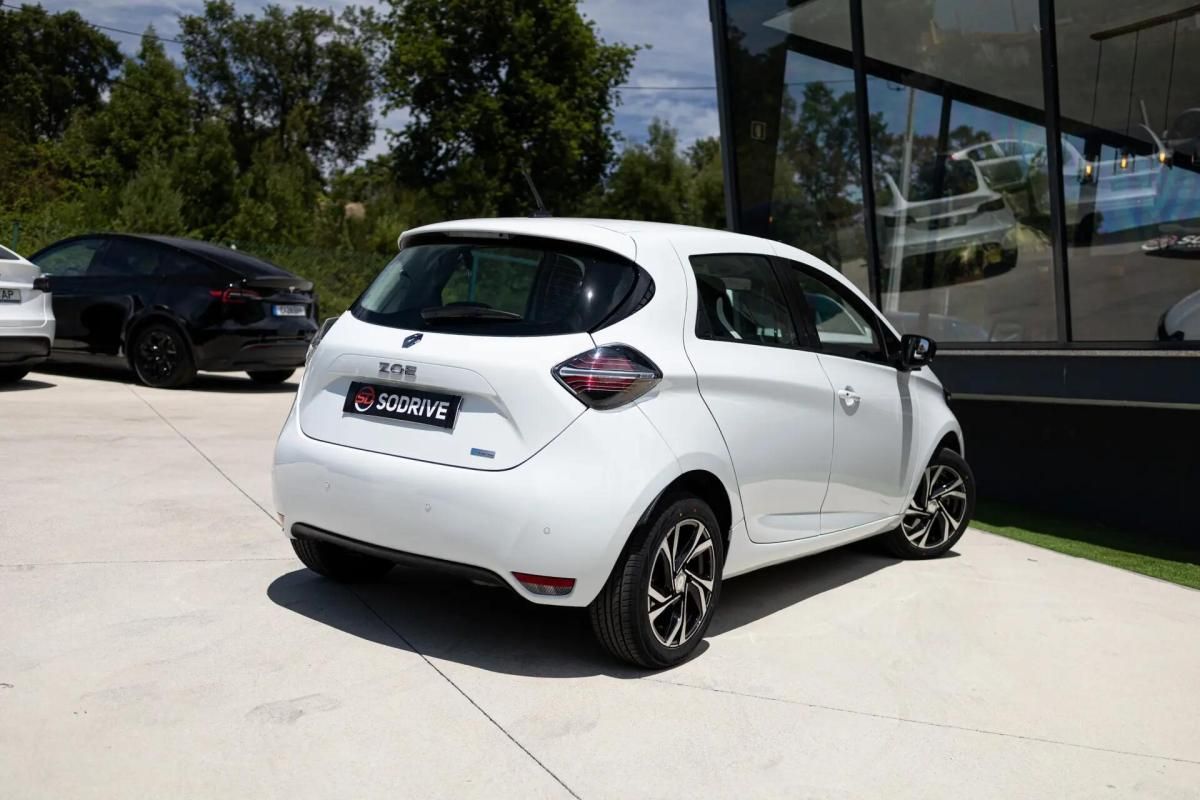 renault-zoe-2021-eletrico-0cc