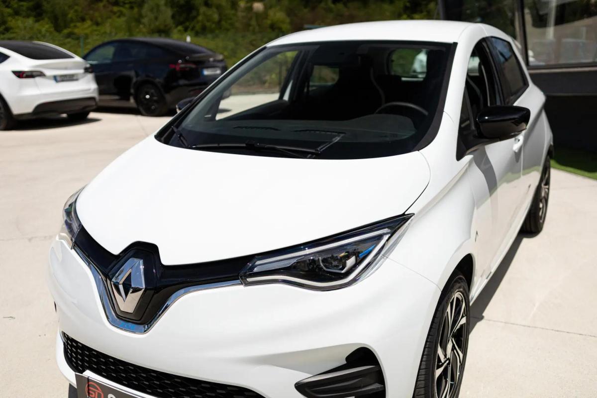 renault-zoe-2021-eletrico-0cc