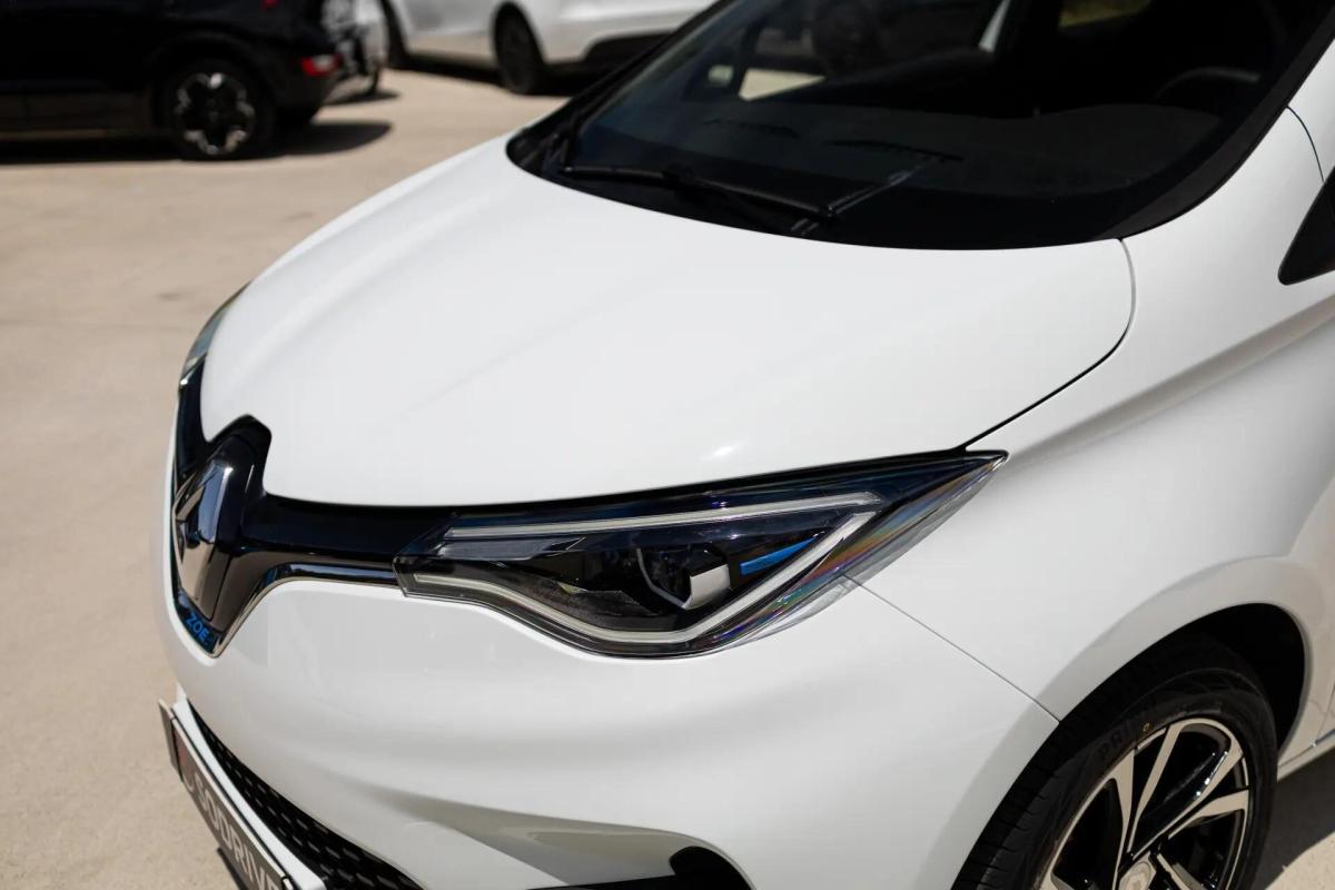 renault-zoe-2021-eletrico-0cc