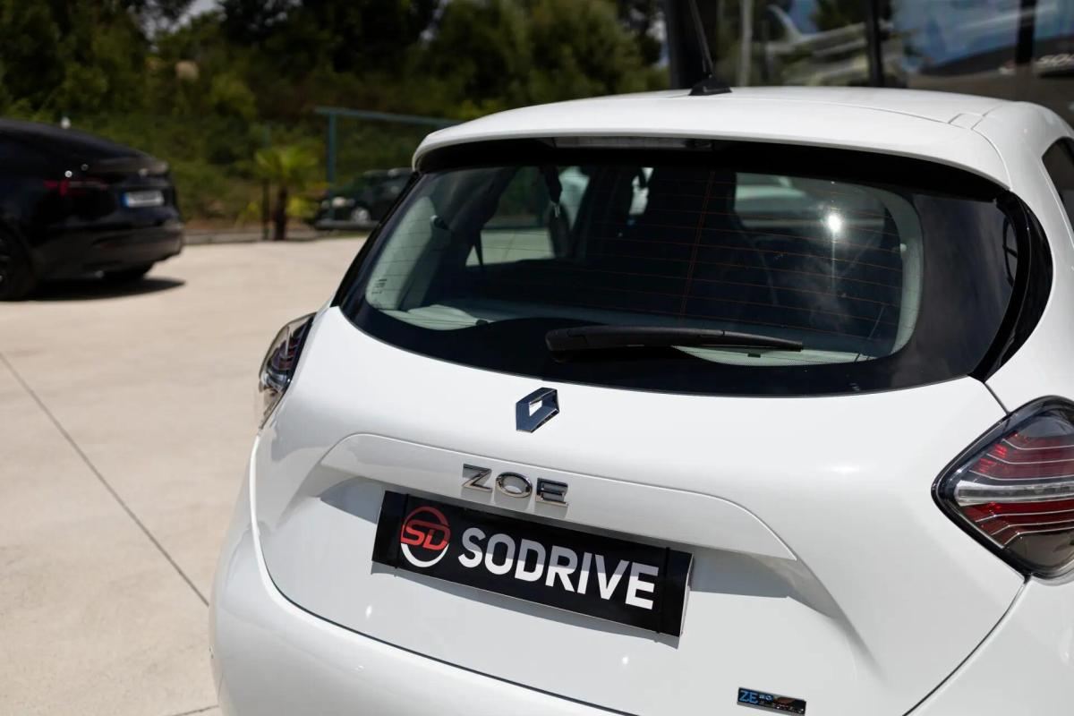 renault-zoe-2021-eletrico-0cc