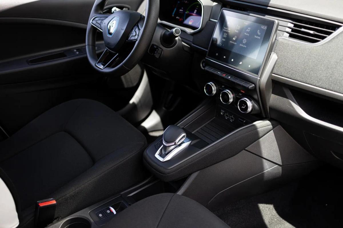 renault-zoe-2021-eletrico-0cc