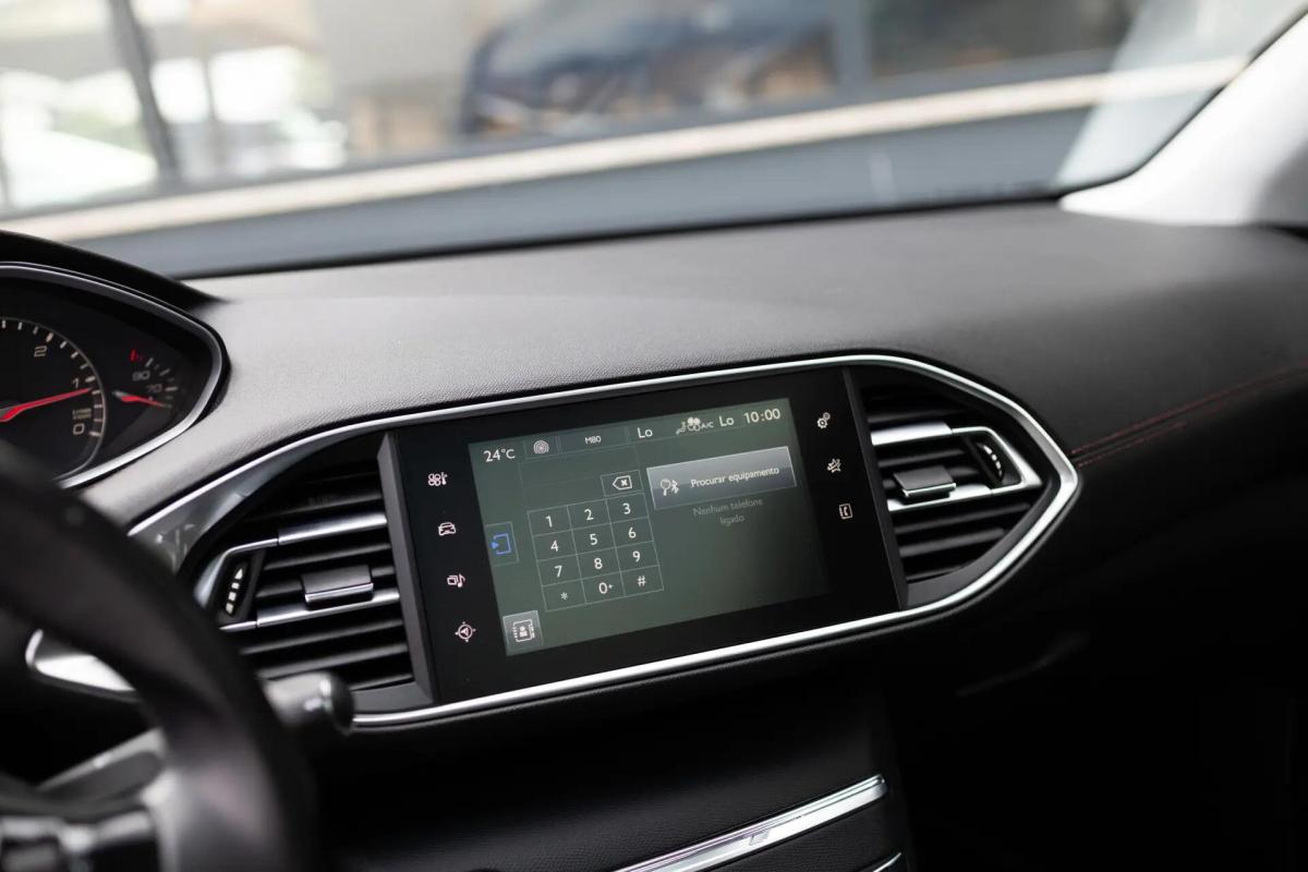 peugeot-308-sw-2015-diesel-1560cc