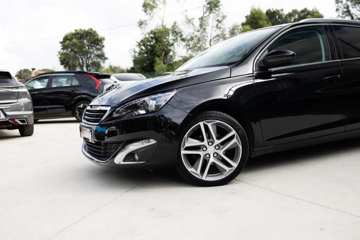 peugeot-308-sw-2015-diesel-1560cc