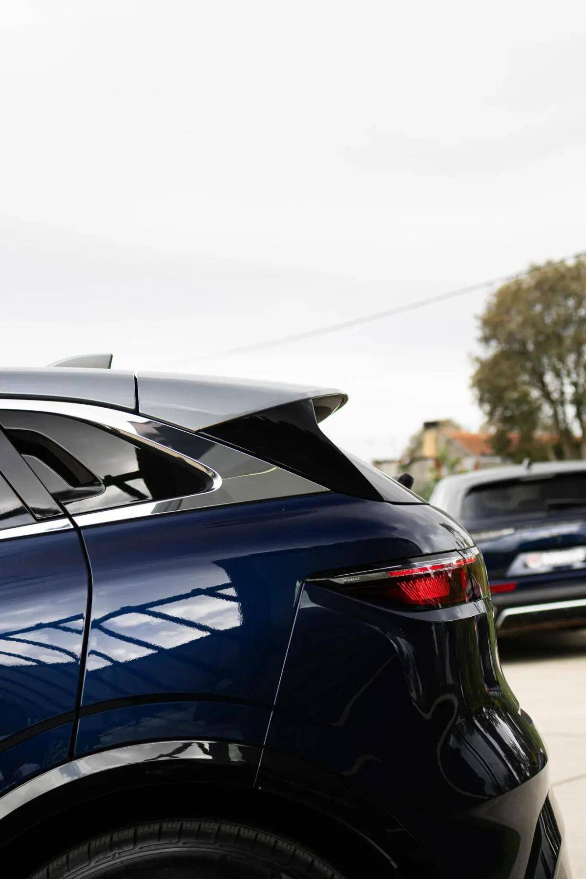 renault-megane-e-tech-2022-eletrico-0cc