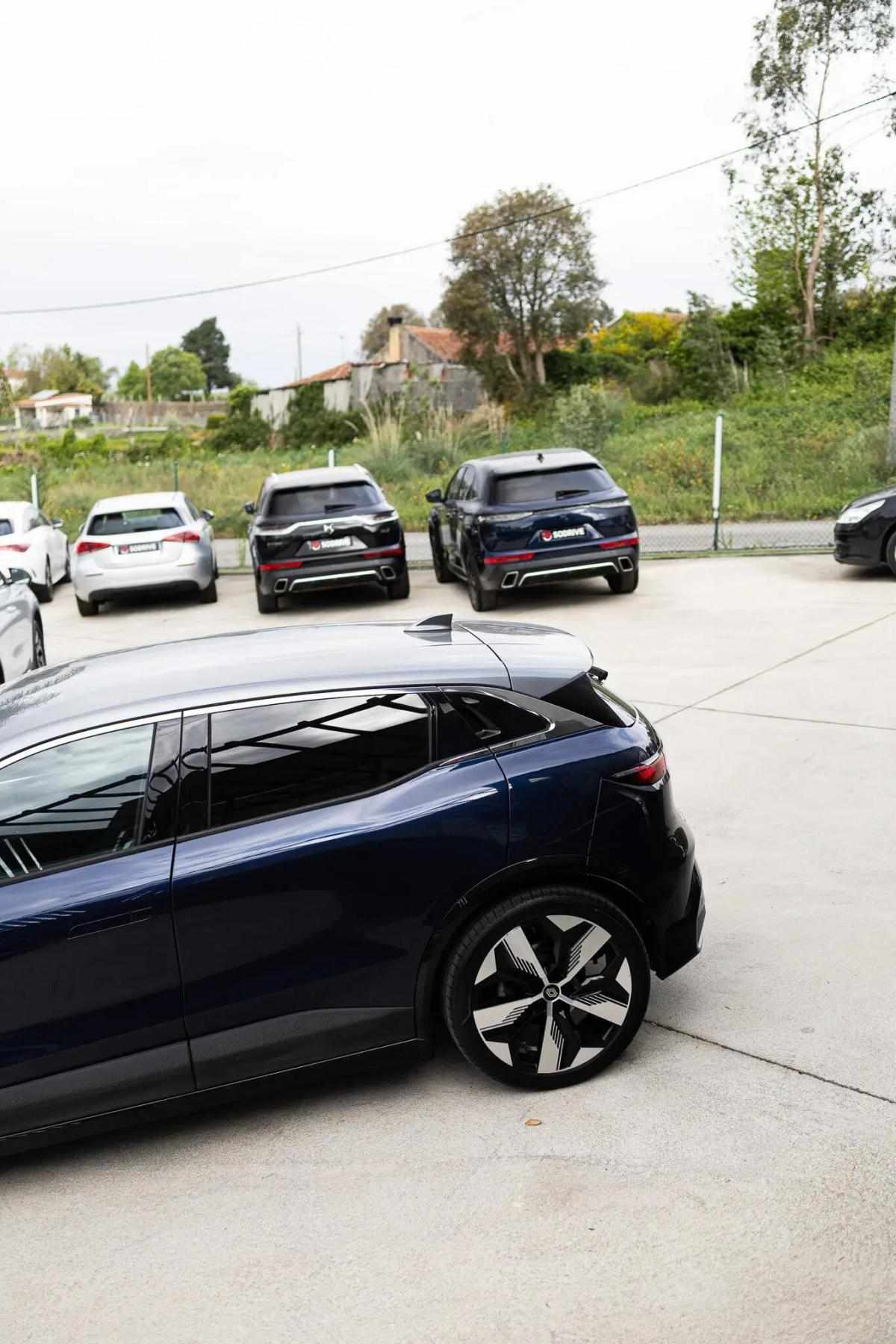 renault-megane-e-tech-2022-eletrico-0cc