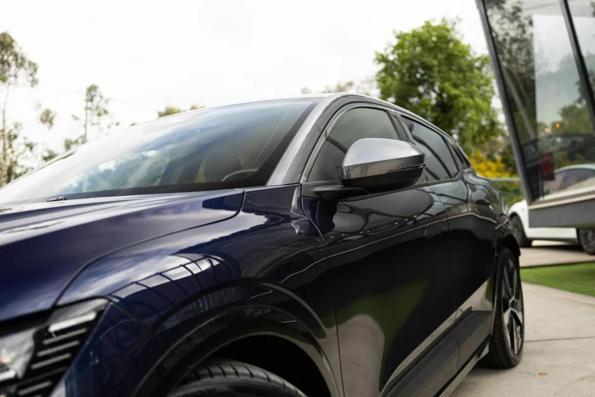 renault-megane-e-tech-2022-eletrico-0cc
