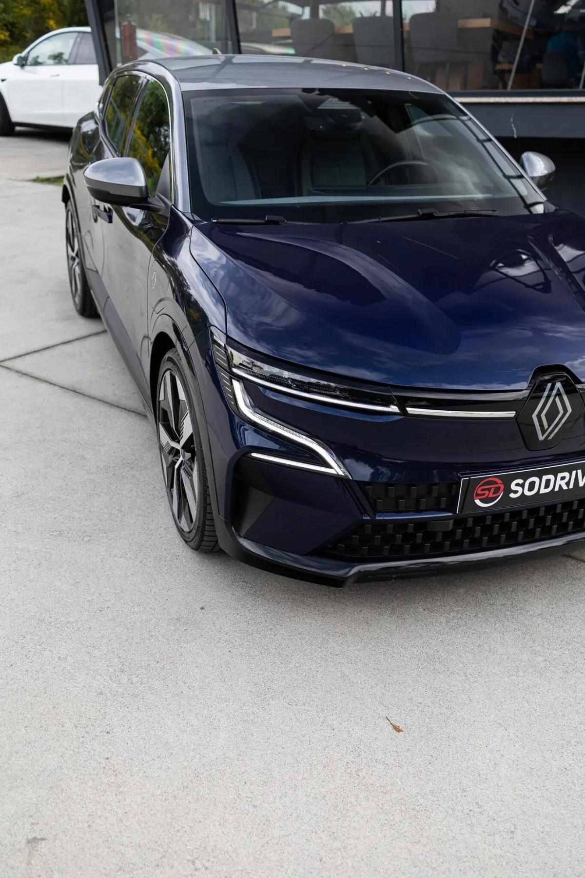 renault-megane-e-tech-2022-eletrico-0cc