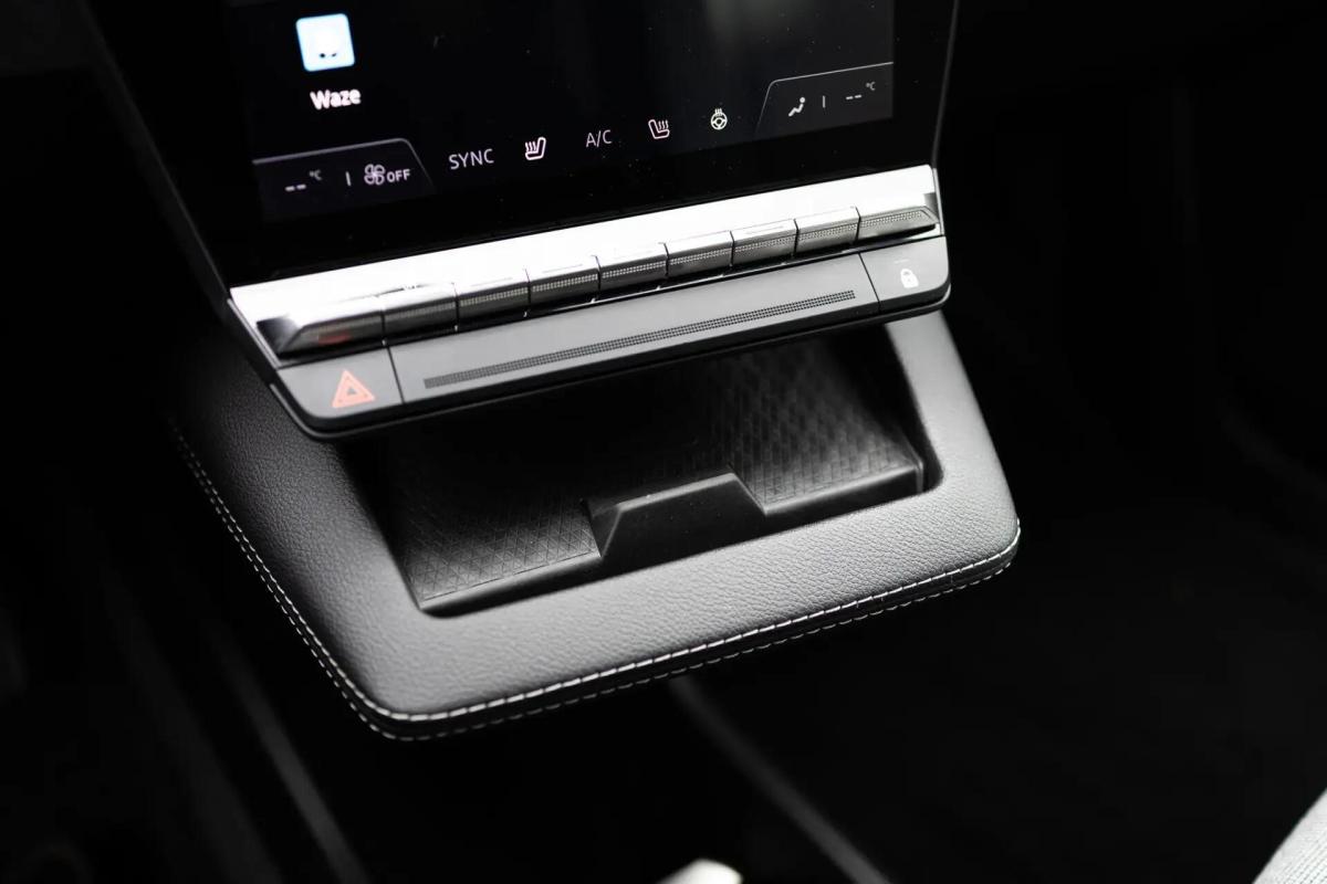 renault-megane-e-tech-2022-eletrico-0cc