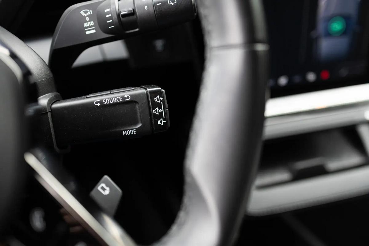 renault-megane-e-tech-2022-eletrico-0cc