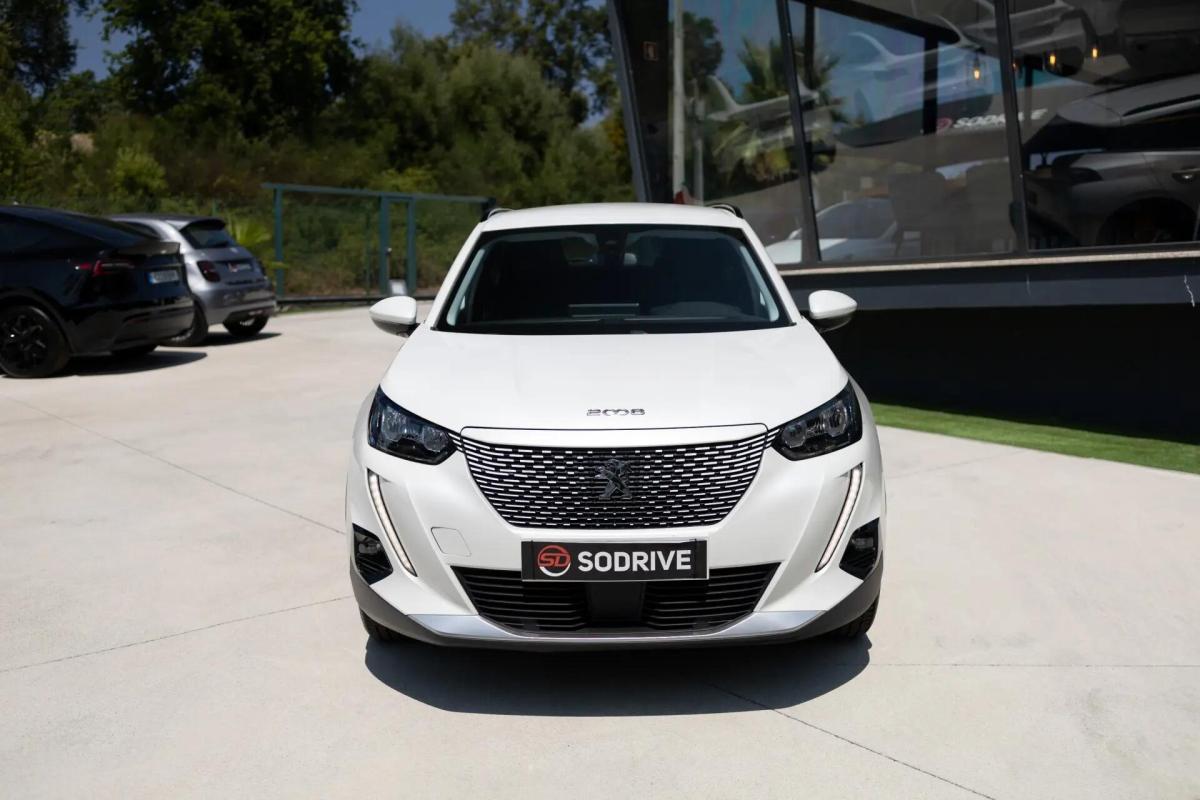 peugeot-e-2008-2021-eletrico-0cc