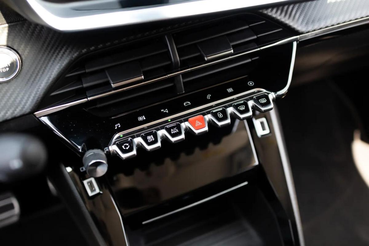 peugeot-e-2008-2021-eletrico-0cc