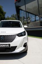 peugeot-e-2008-2021-eletrico-0cc