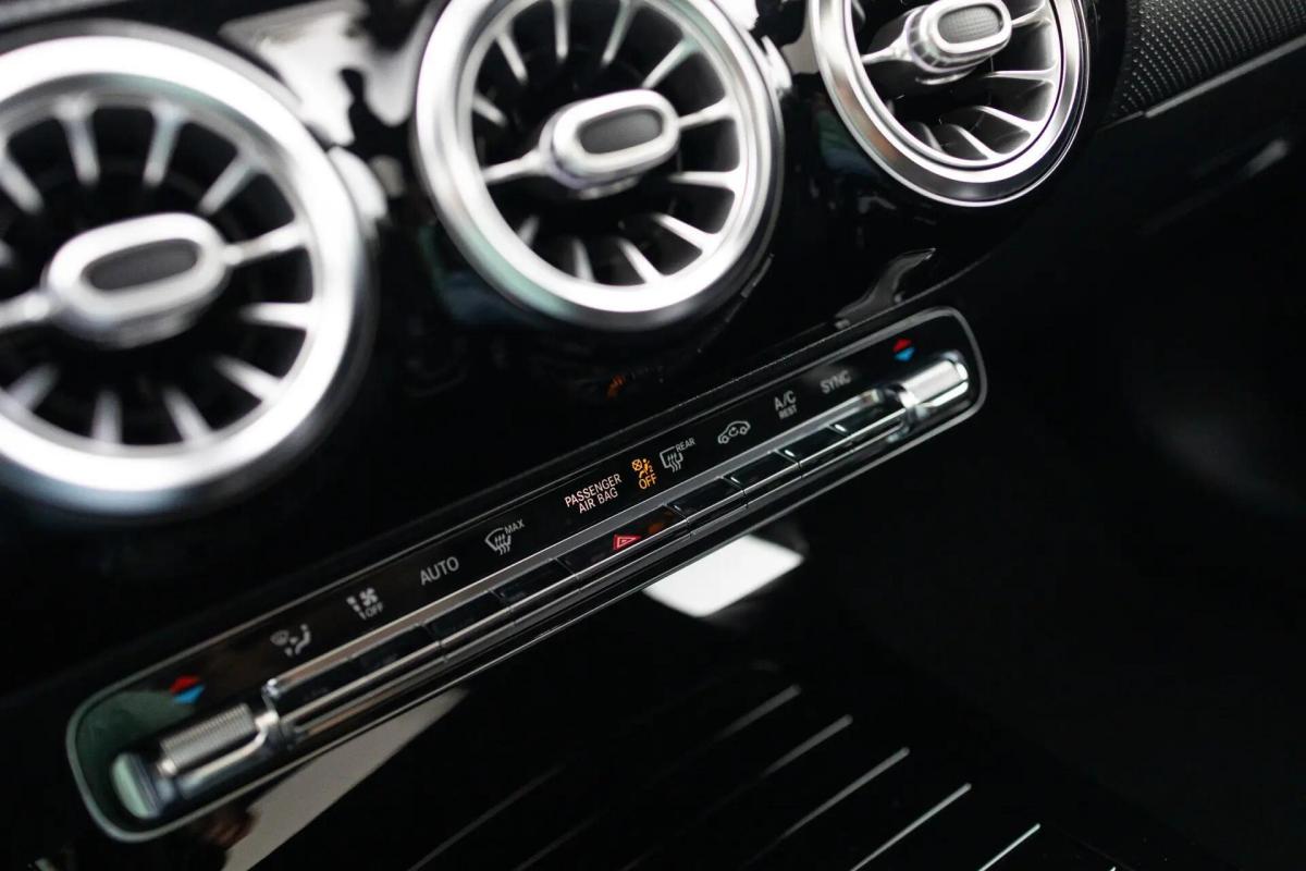 mercedes-benz-cla-220-d-2019-diesel-1950cc