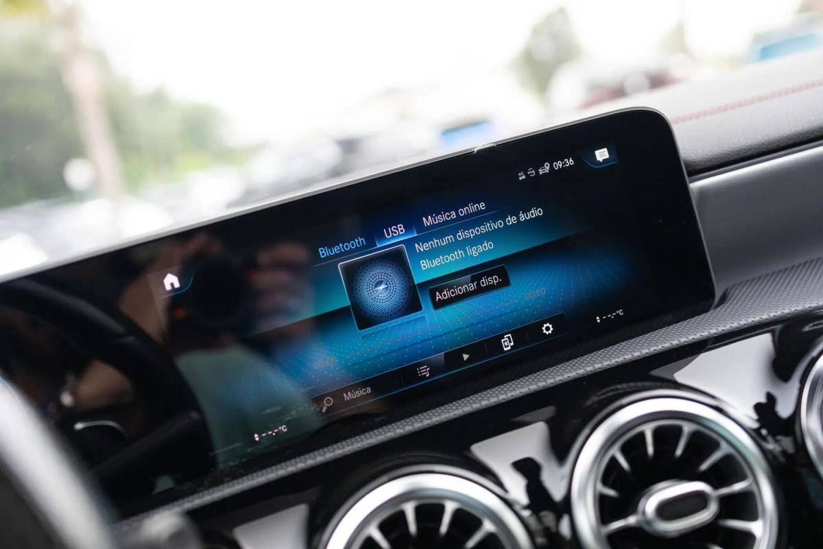 mercedes-benz-cla-220-d-2019-diesel-1950cc