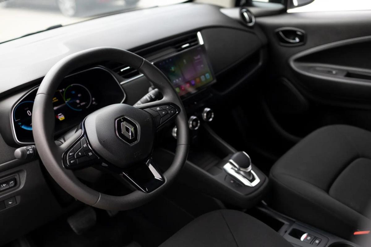 renault-zoe-2022-eletrico-0cc