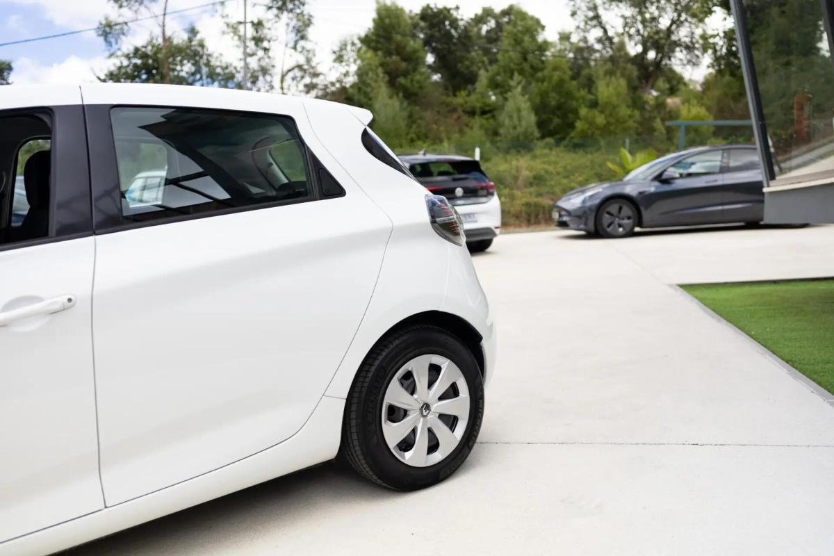 renault-zoe-2022-eletrico-0cc