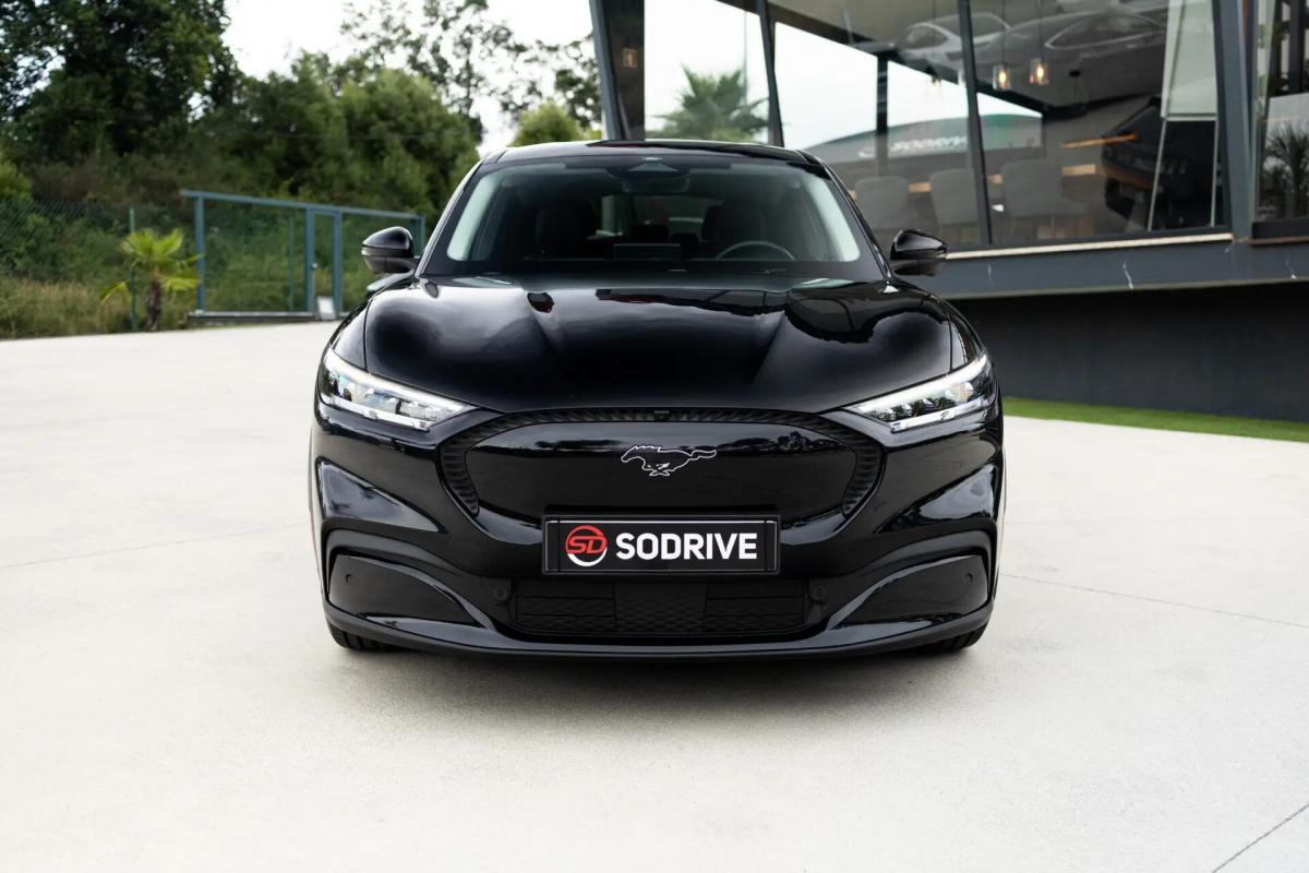 ford-mustang-mach-e-2021-eletrico-0cc