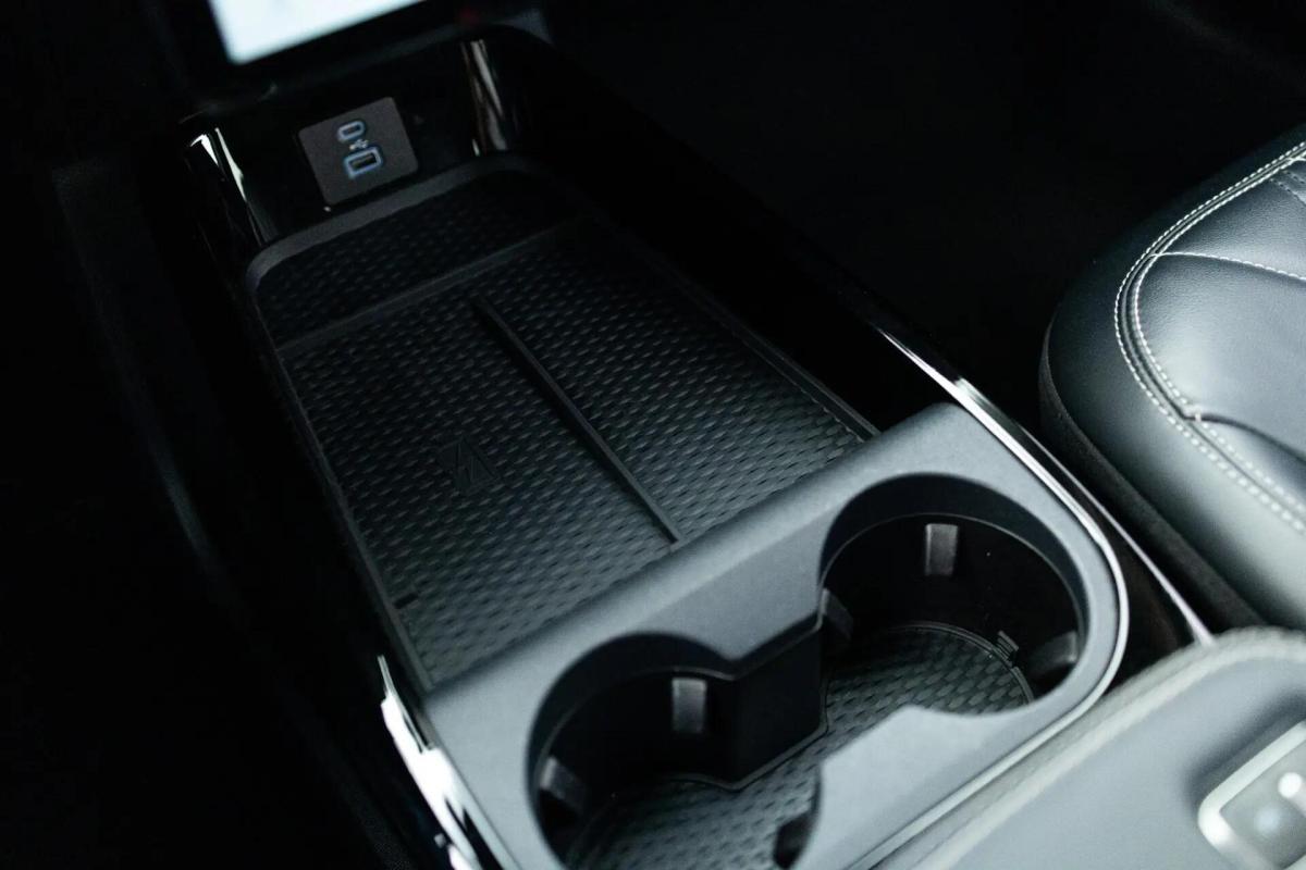 ford-mustang-mach-e-2021-eletrico-0cc