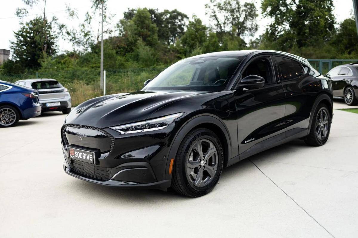 ford-mustang-mach-e-2021-eletrico-0cc