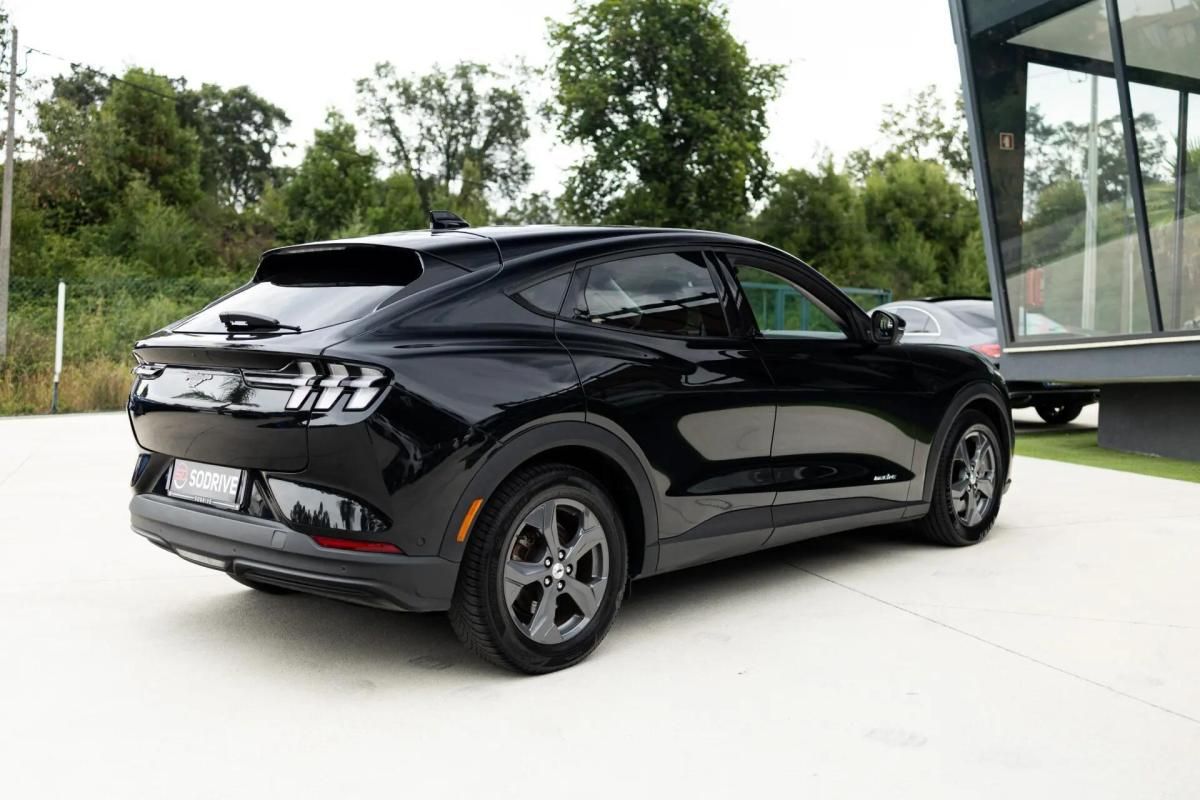 ford-mustang-mach-e-2021-eletrico-0cc