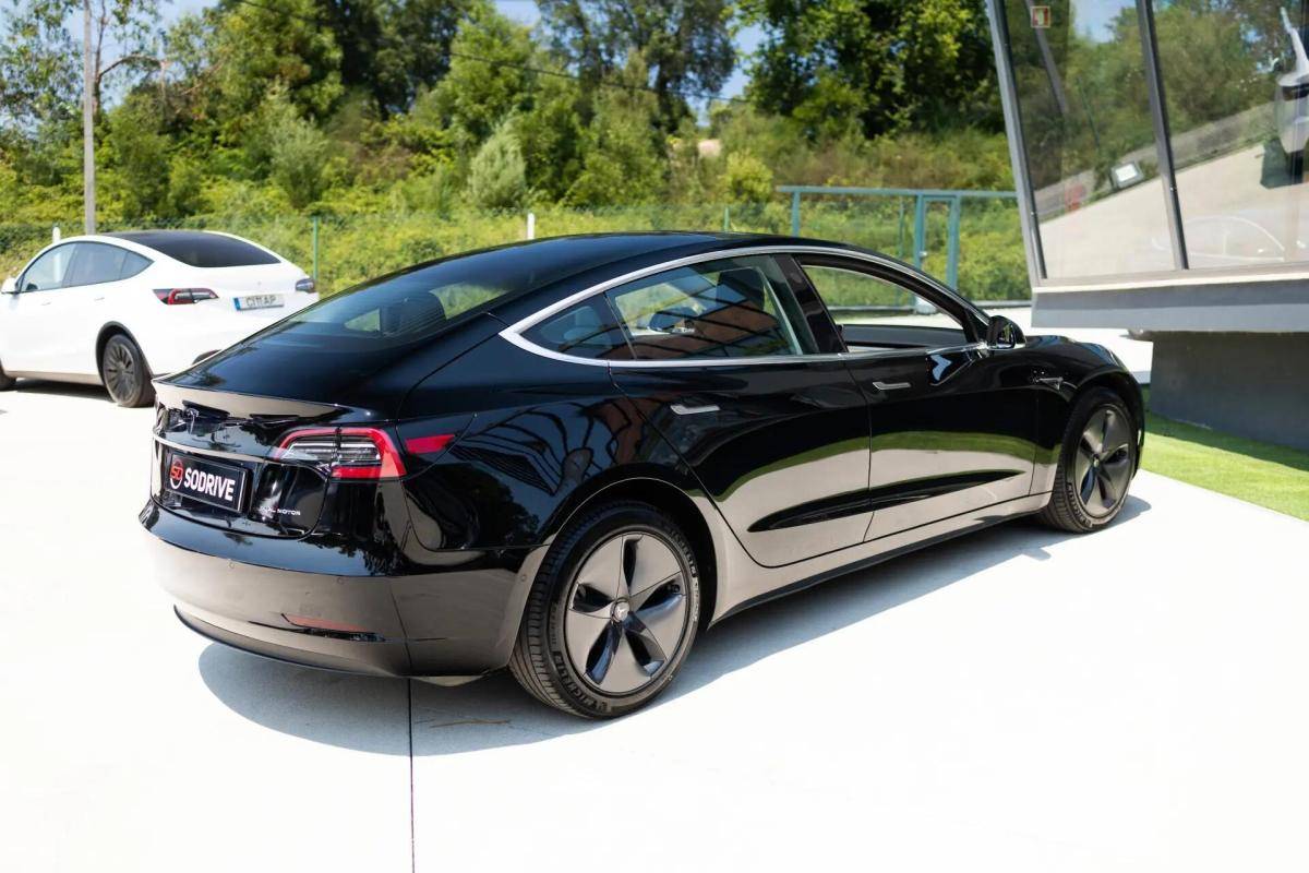 tesla-model-3-2019-eletrico-0cc