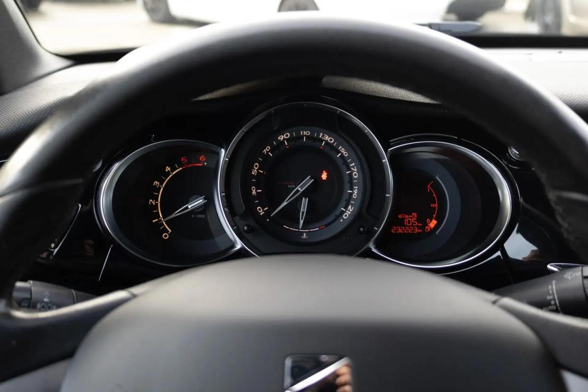 citroen-ds3-2010-diesel-1560cc