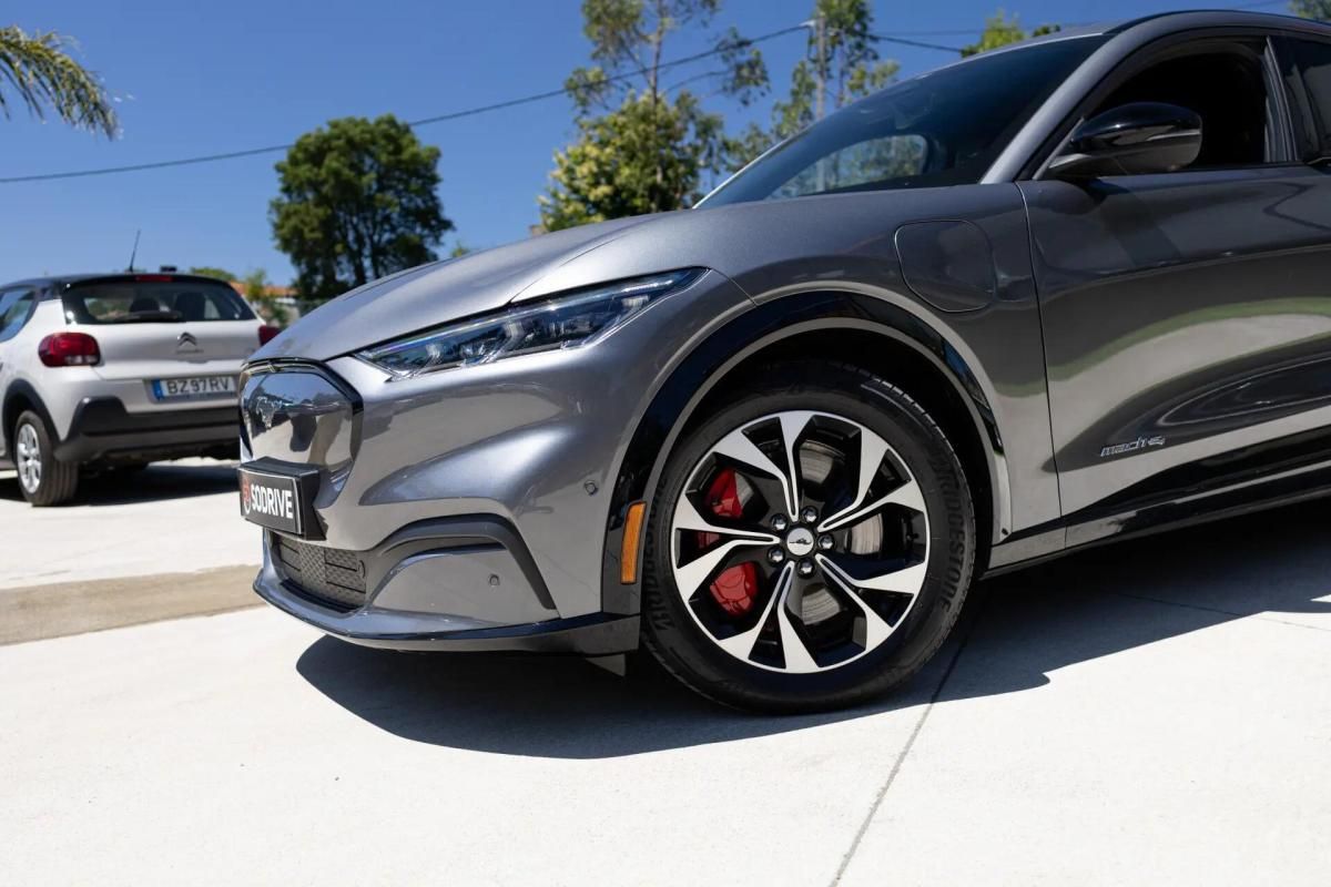 ford-mustang-mach-e-2021-eletrico-0cc