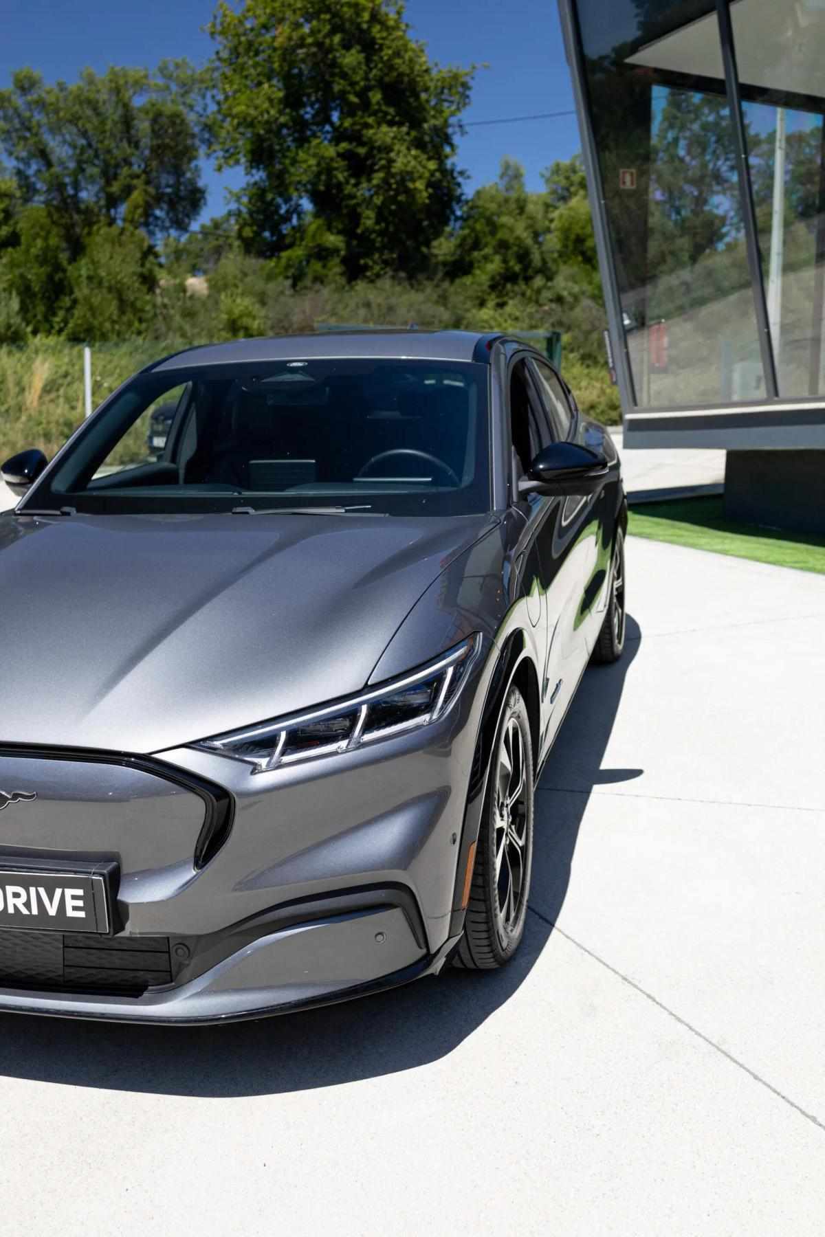 ford-mustang-mach-e-2021-eletrico-0cc