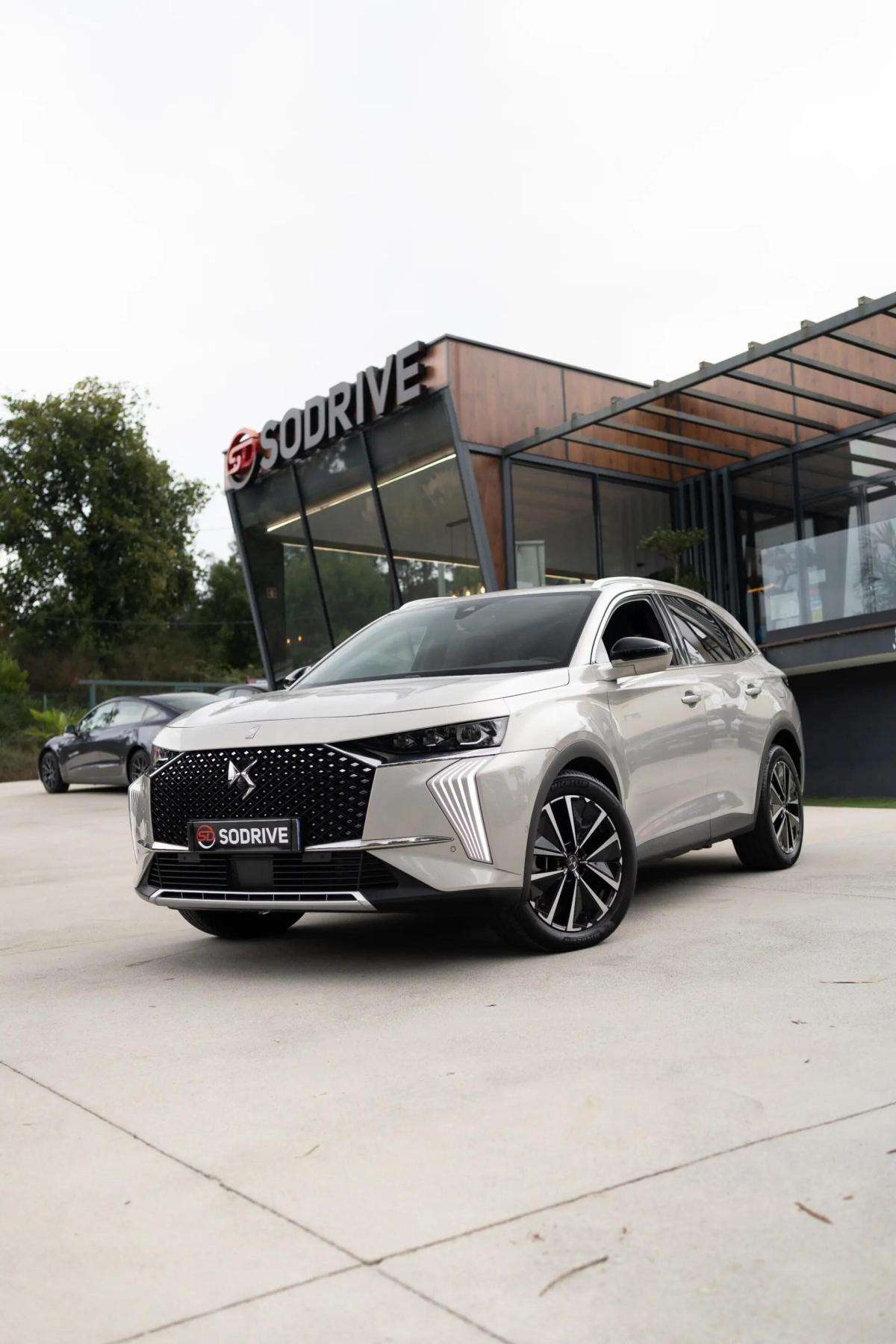 ds-ds-7-crossback-2024-hibrido-a-gasolina-1598cc