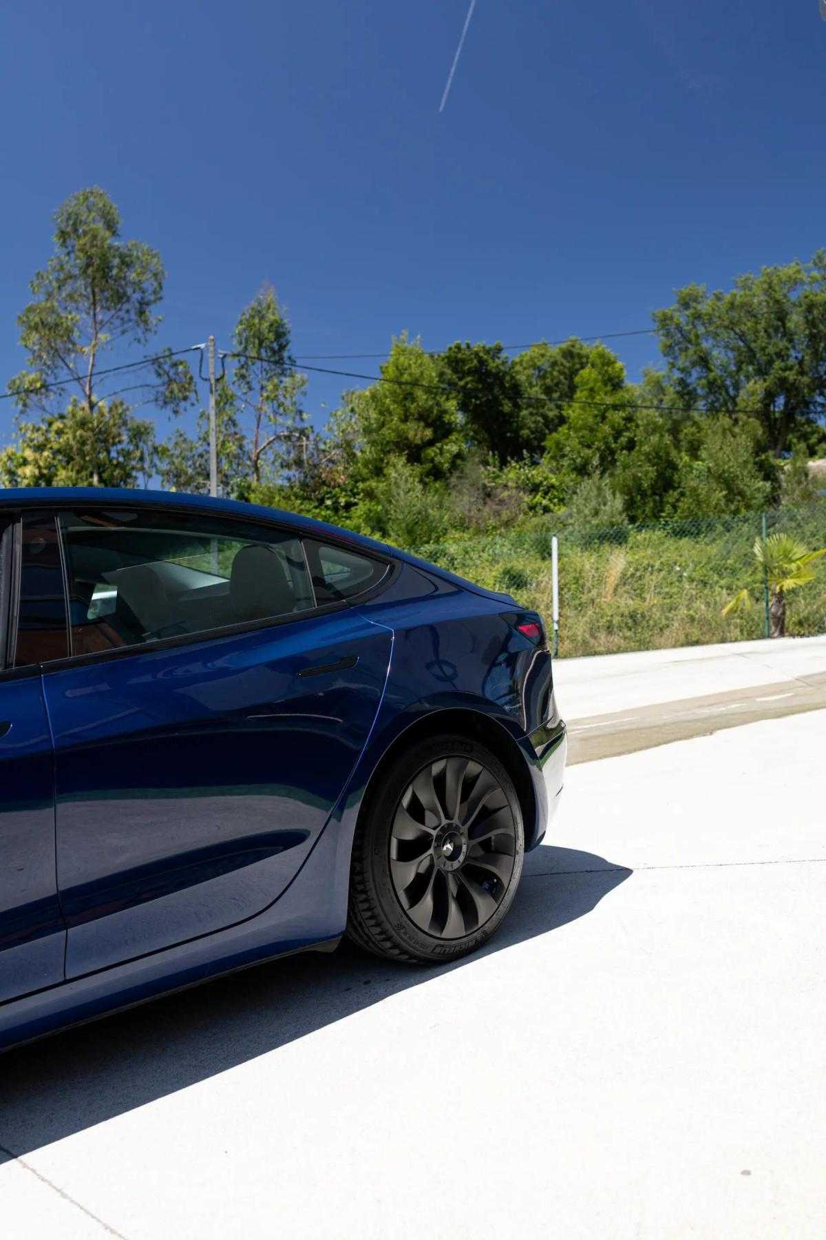 tesla-model-3-2019-eletrico-0cc