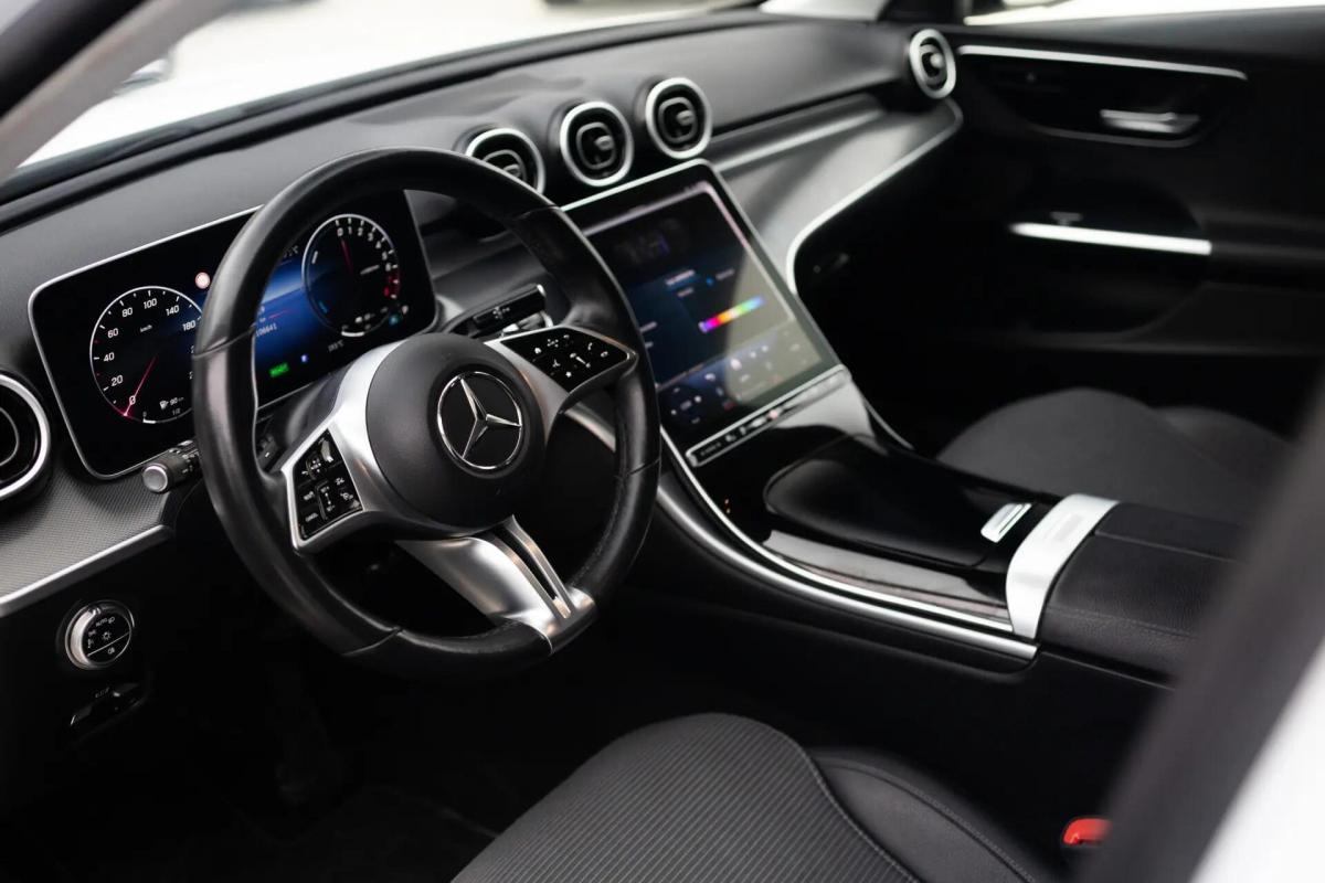 mercedes-benz-classe-c-300-e-2023-hibrido-a-gasolina-1991cc