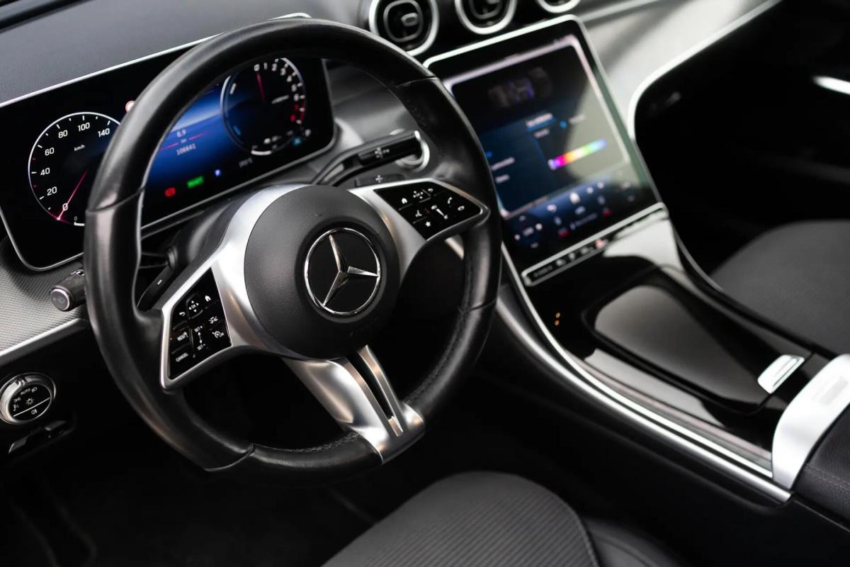 mercedes-benz-classe-c-300-e-2023-hibrido-a-gasolina-1991cc