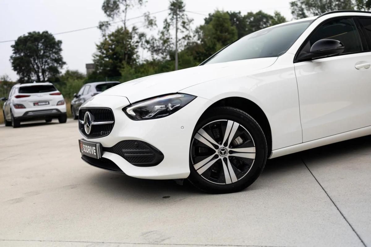mercedes-benz-classe-c-300-e-2023-hibrido-a-gasolina-1991cc