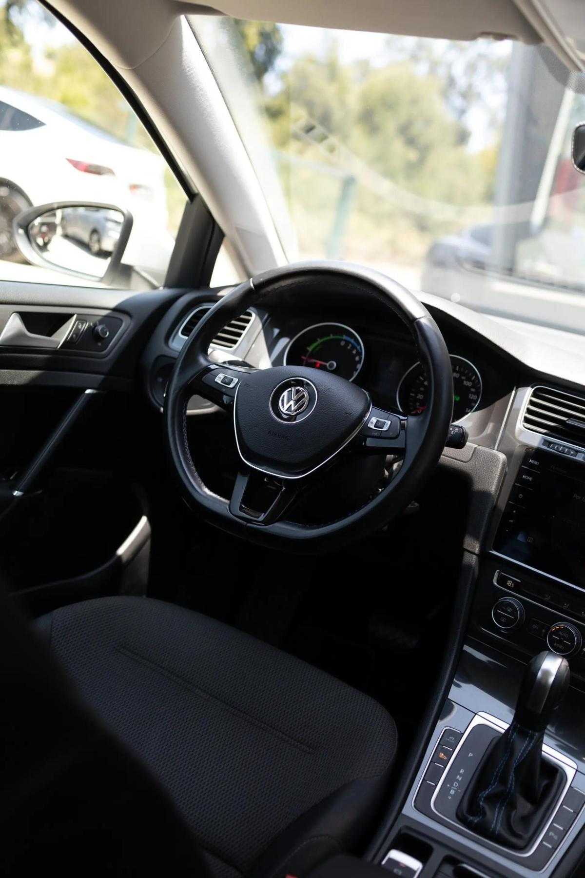 volkswagen-e-golf-2020-eletrico-0cc