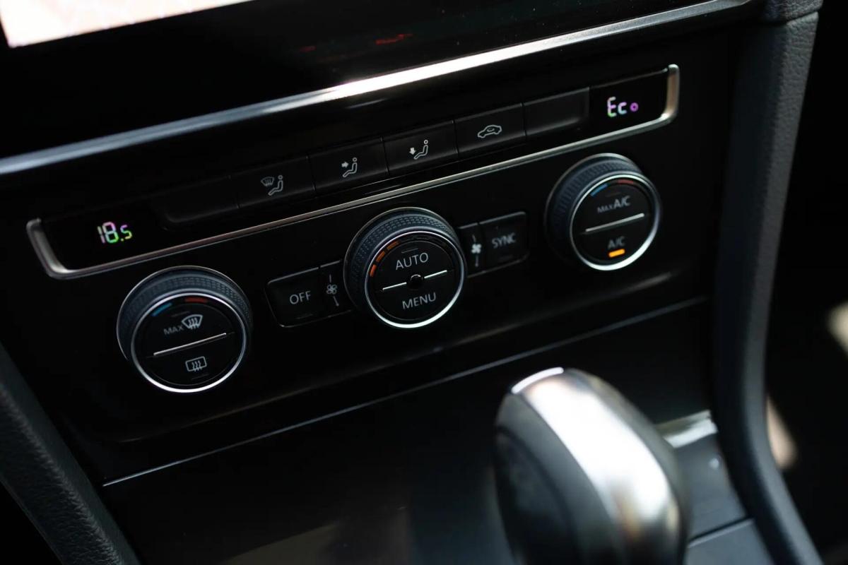 volkswagen-e-golf-2020-eletrico-0cc