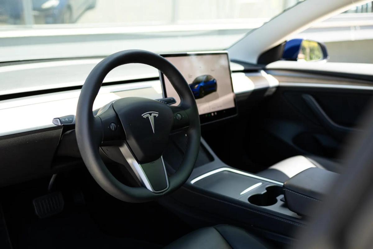 tesla-model-3-2022-eletrico-0cc