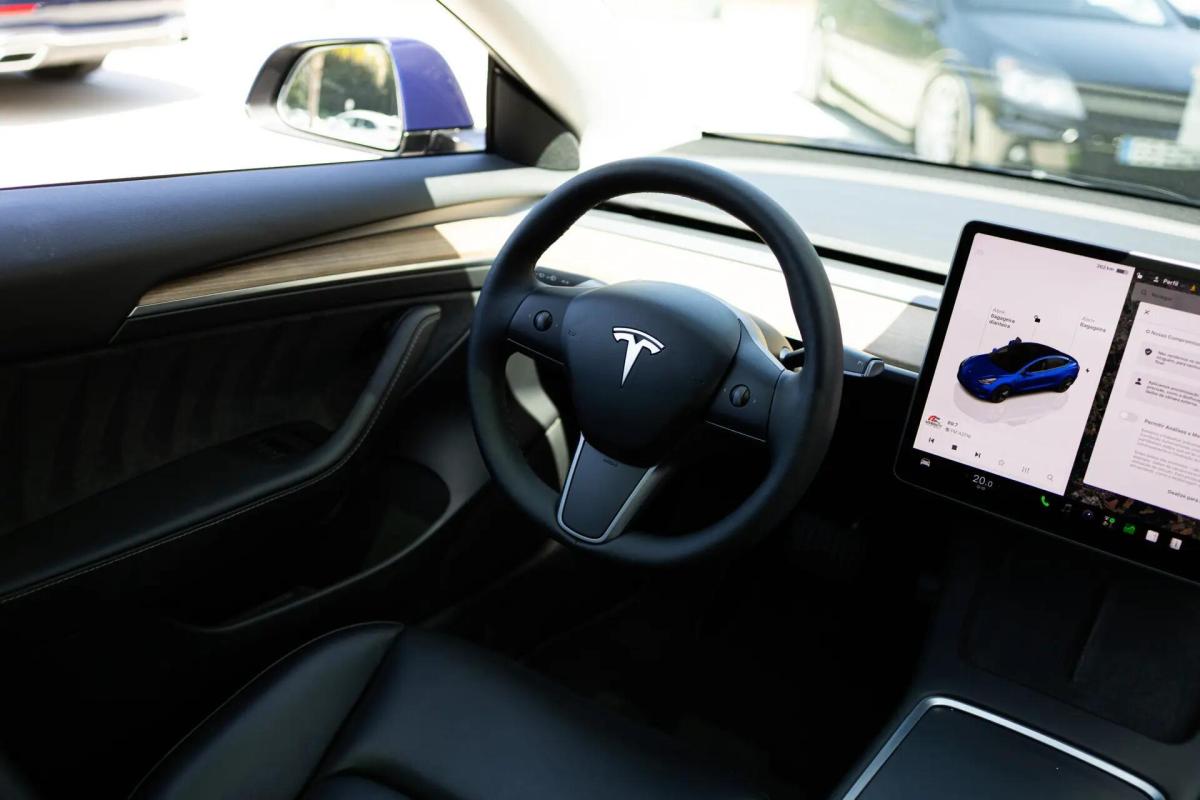 tesla-model-3-2022-eletrico-0cc