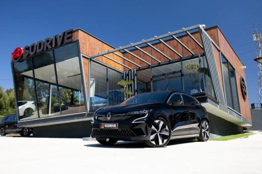renault-megane-e-tech-2023-eletrico-0cc