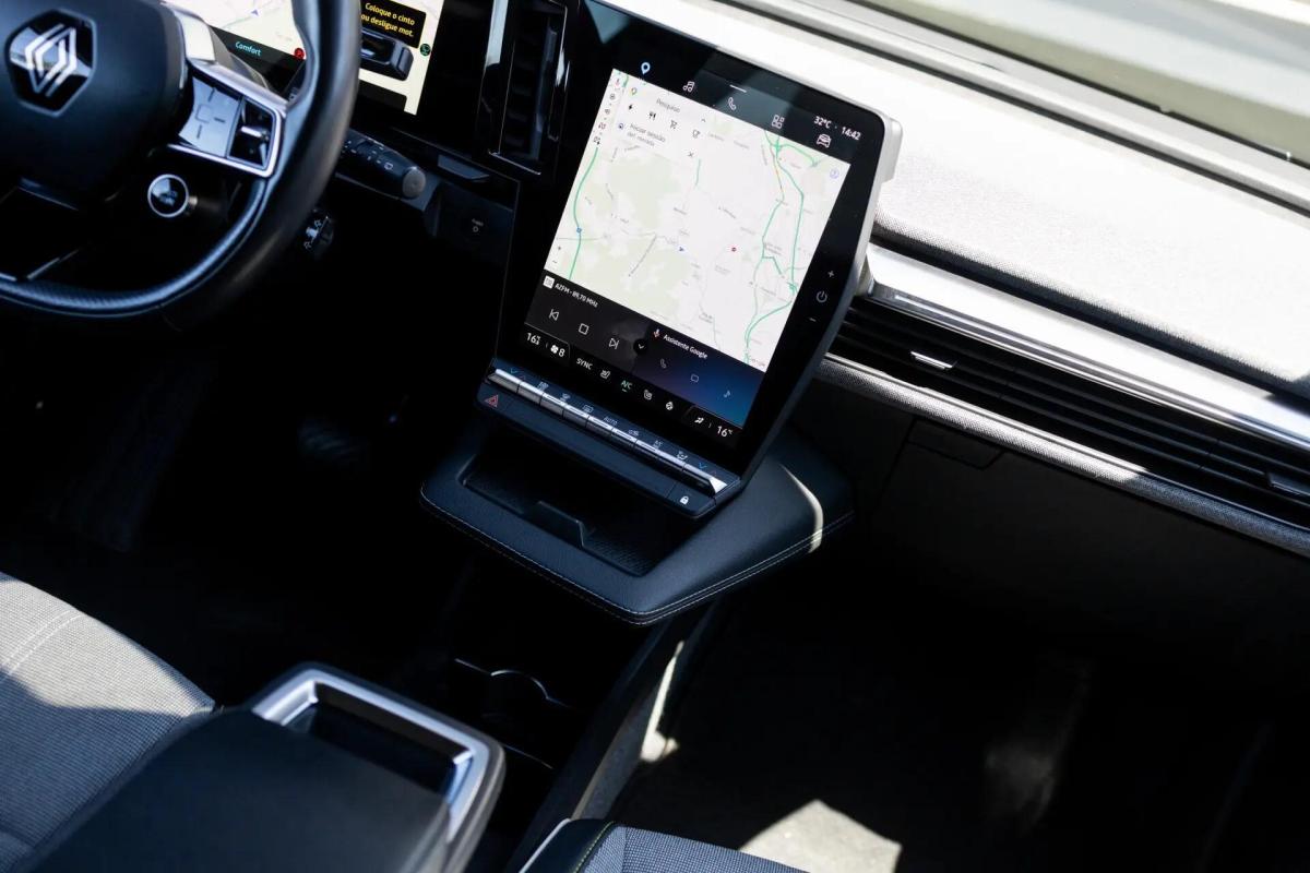 renault-megane-e-tech-2023-eletrico-0cc