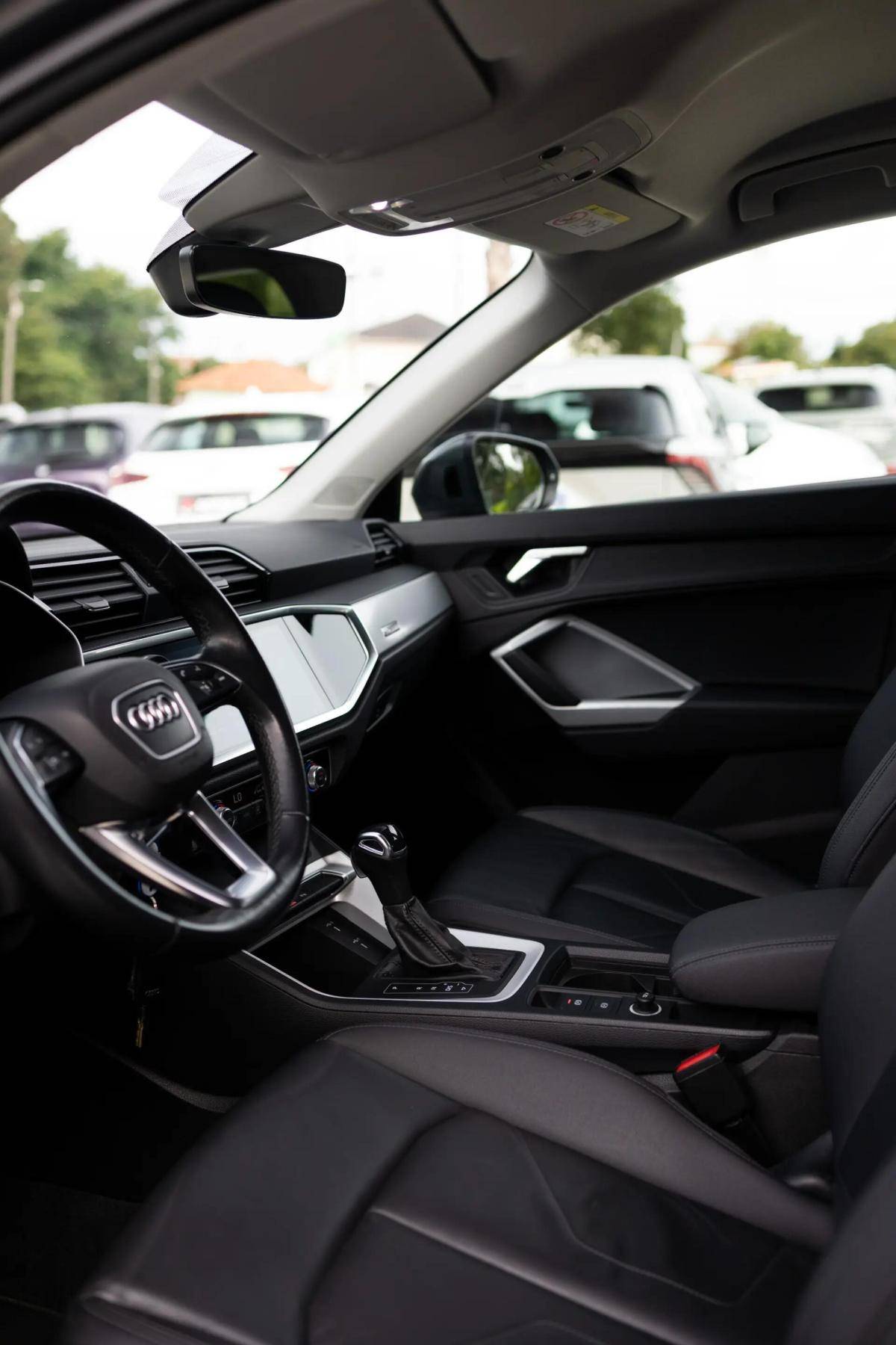 audi-q3-2022-hibrido-a-gasolina-1395cc