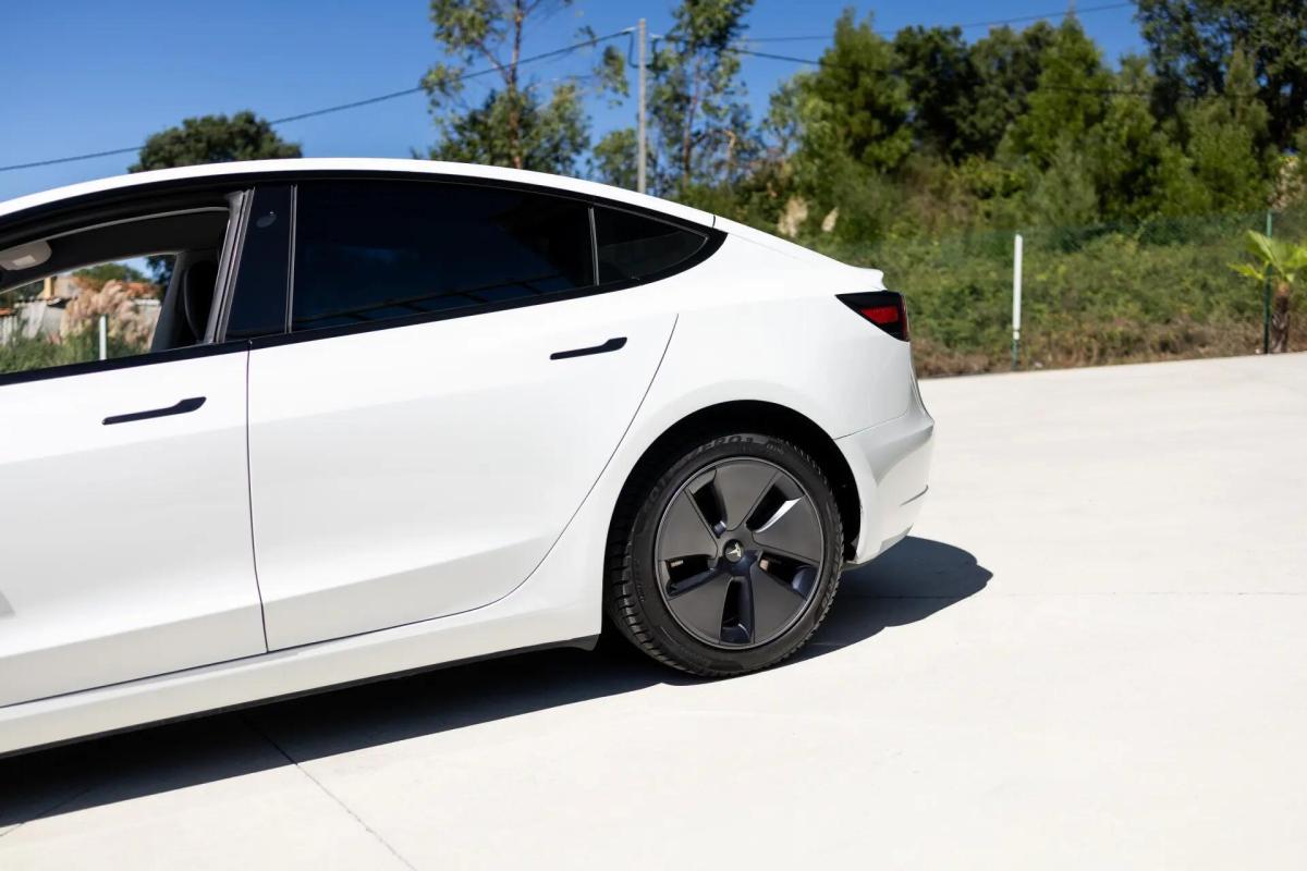 tesla-model-3-2023-eletrico-0cc