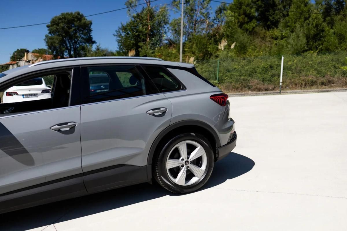 audi-q4-e-tron-2021-eletrico-0cc