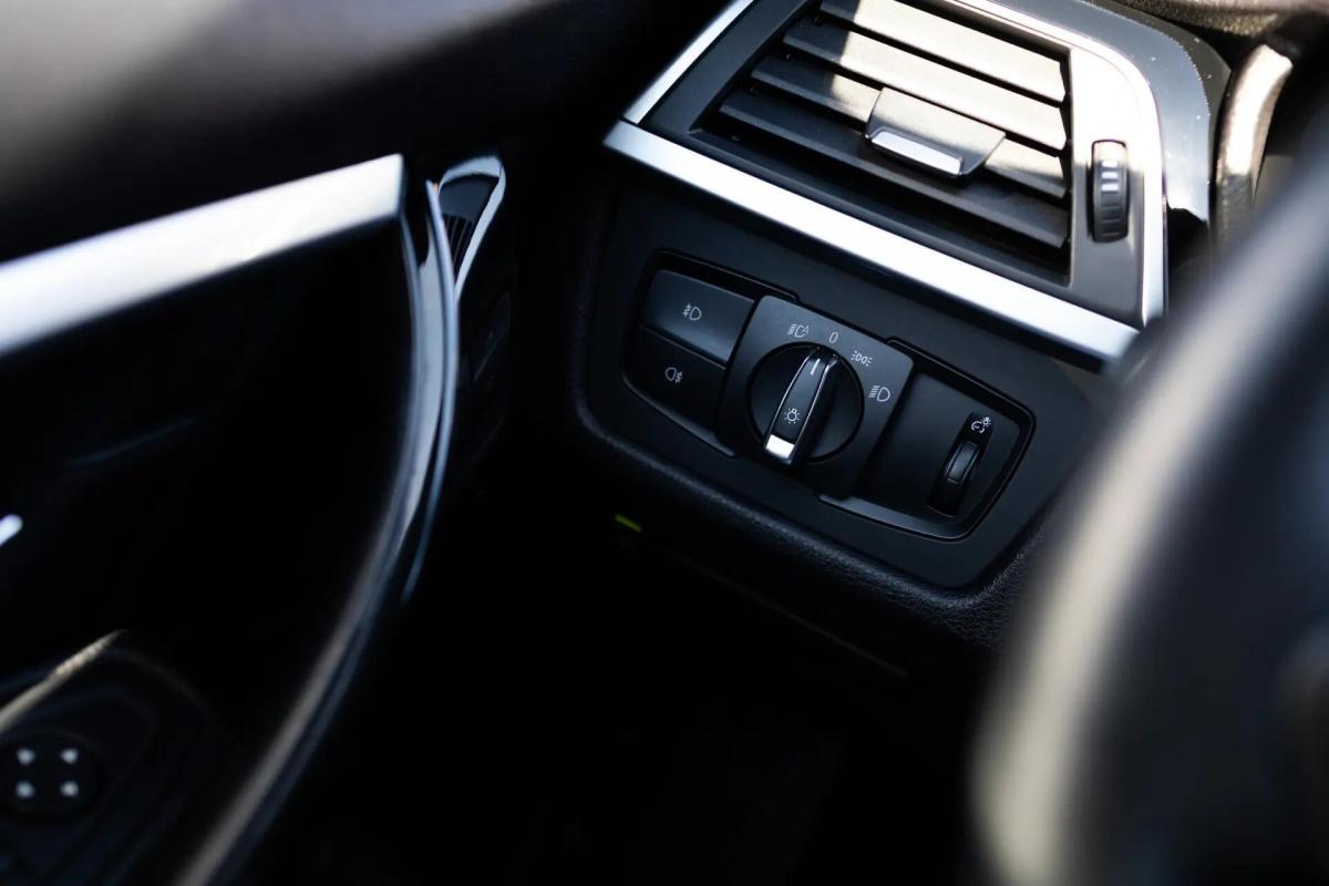 bmw-serie-3-320d-efficientdynamics-2016-diesel-1995cc
