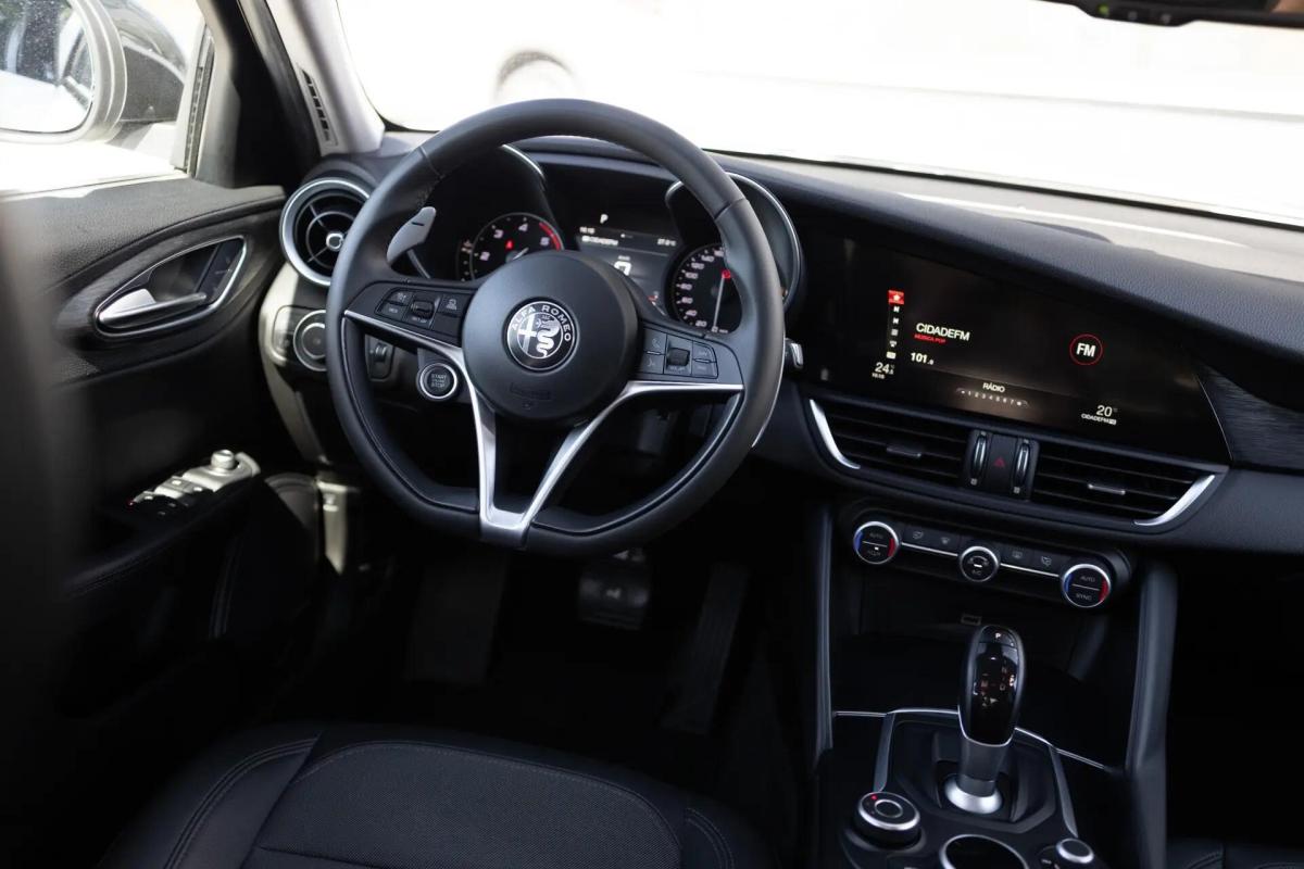 alfa-romeo-giulia-2019-diesel-2143cc