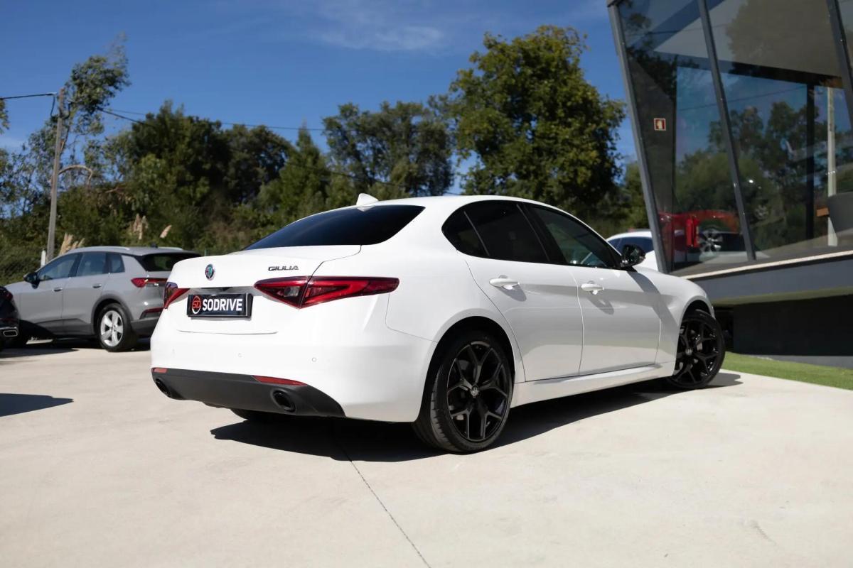 alfa-romeo-giulia-2019-diesel-2143cc