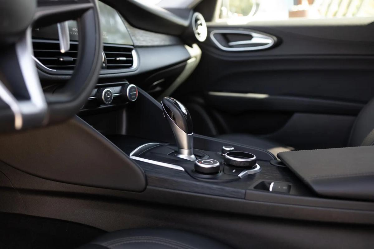 alfa-romeo-giulia-2019-diesel-2143cc